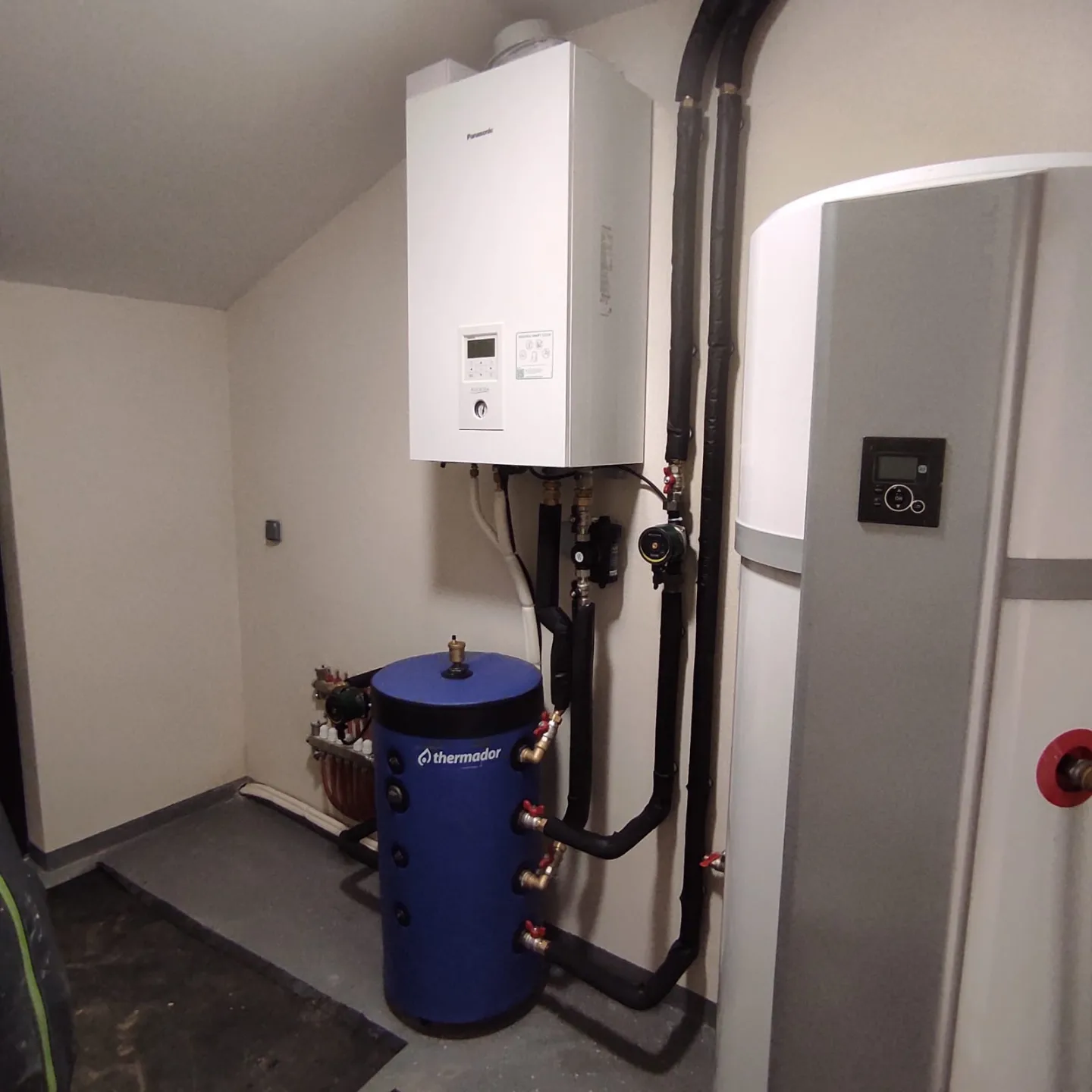 Derni&egrave;re r&eacute;alisation &agrave; Obernai : PAC air/eau PANASONIC et chauffe-eau thermodynamique ATLANTIC dans une construction neuve. Colmar